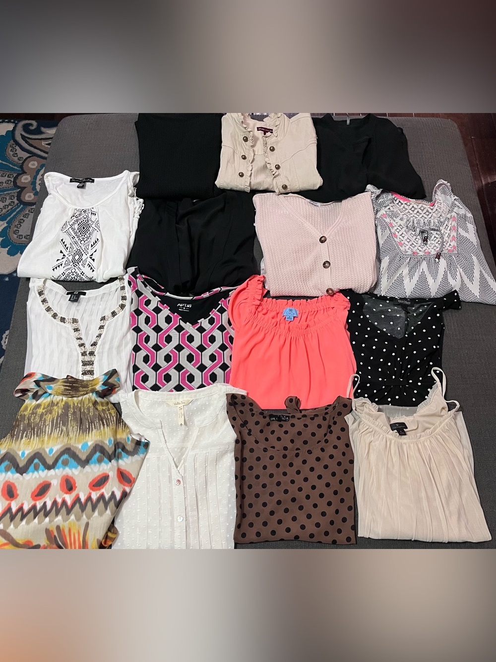 Bundle of 15 Mixed Women Tops - Assorted Colors Large/XL